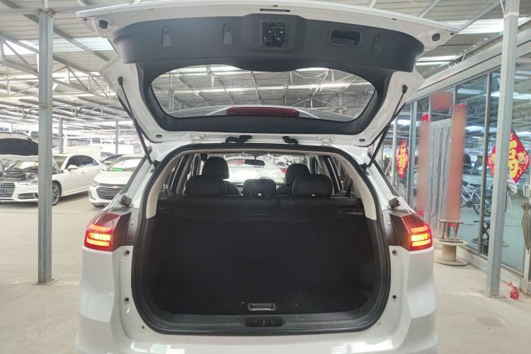 Used Geely Auto Emgrand X7 Sport 2020 1.8TD DCT Two-Wheel Drive Smart Connect 4G-Enabled Version Trunk