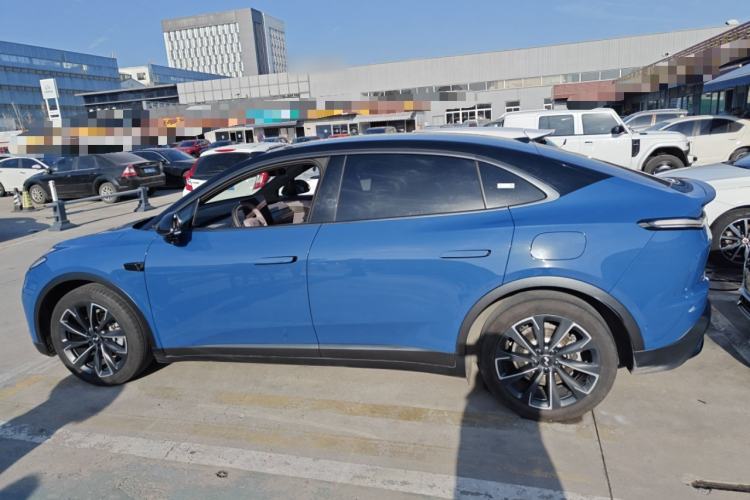 Used ONVO L60 2024 60 kWh All-Wheel Drive