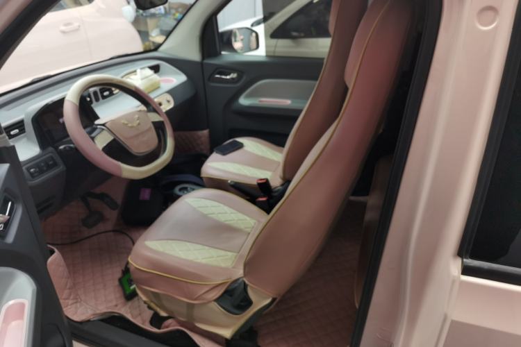 Used Wuling Hongguang MINIEV 2021 Macaron Fashion Edition Lithium-Ion Battery Left Front Seat