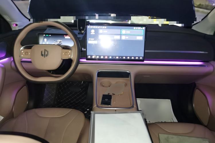 Used Leapmotor C11 2026 All-Electric 640 LiDAR Prestige Edition Center Console