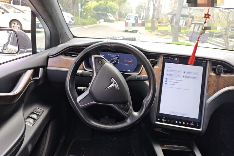 Used Tesla Model X 2019 Long-Range Version
