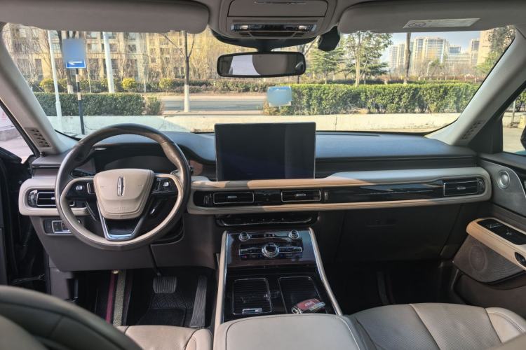 Used Lincoln Aviator 2020 3.0T V6 Four-Wheel Drive Premium Edition Interior 1