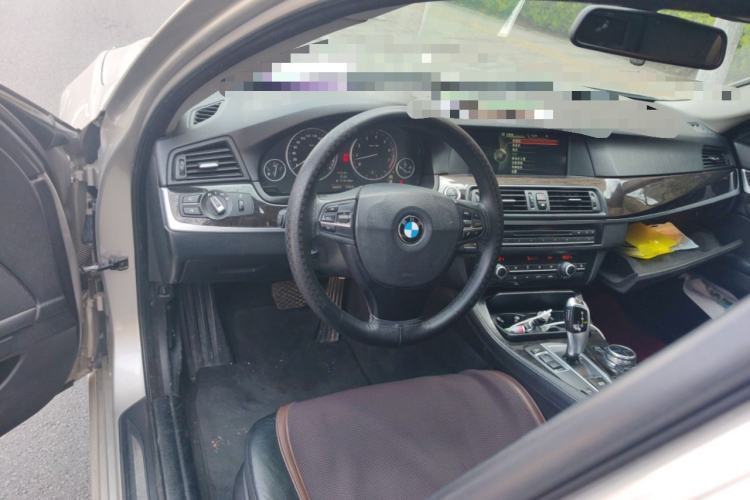 Used BMW 5 Series 2013 525Li Luxury Model