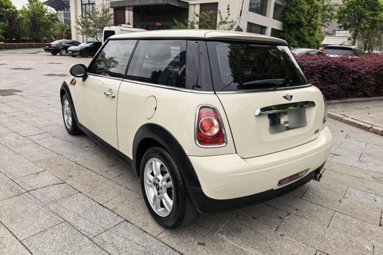 Used MINI 2011 1.6L ONE Exterior 7