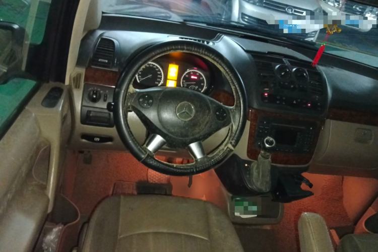 Used Mercedes-Benz Viano 2012 2.5L Hospitality Edition Steering Wheel