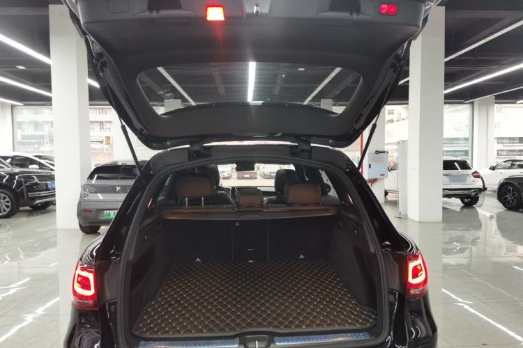 Used Mercedes-Benz GLC 2021 GLC 300 L 4MATIC Dynamic Model Trunk