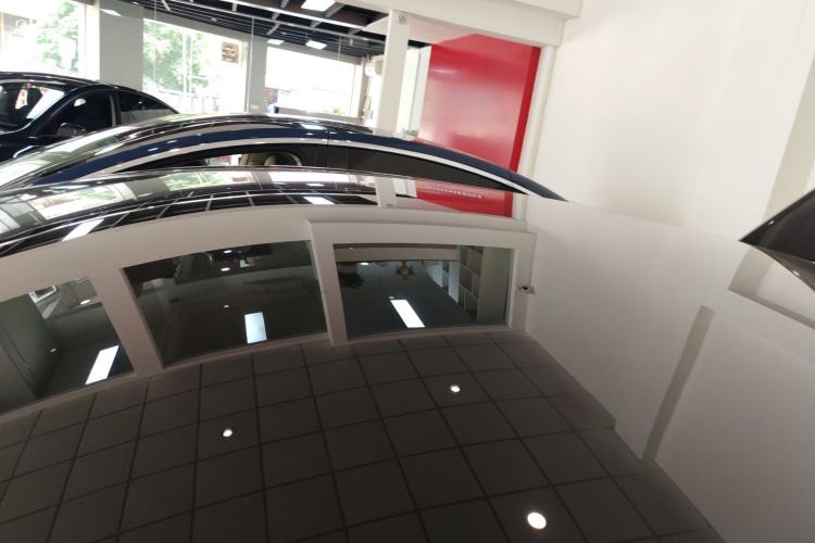 Used Tesla Model Y 2021 Long-Range All-Wheel-Drive Version Roof