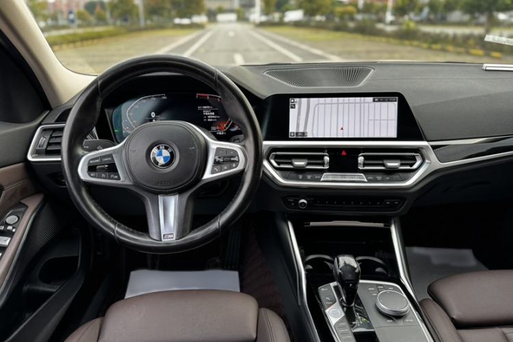 Used BMW 3 Series 2021 Second Facelift 320Li M Sport Package
