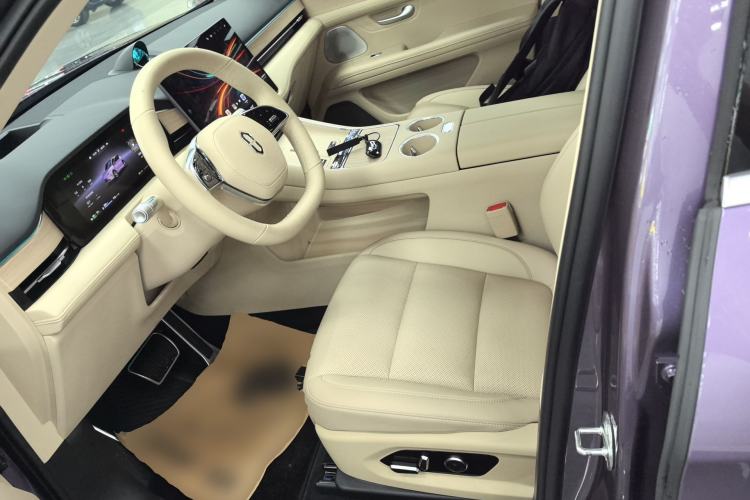 Used Hima AITO M5 2025 Extended-Range Ultra All-Wheel-Drive Version Left Front Seat