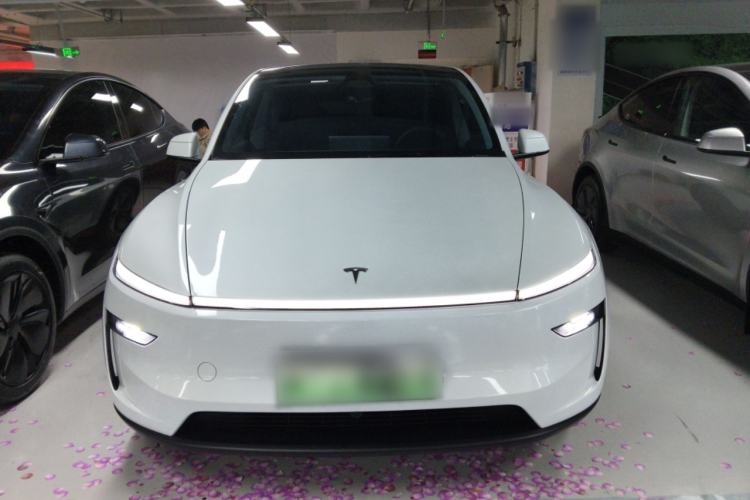 Used Tesla Model Y 2025 Rear-Wheel-Drive Version