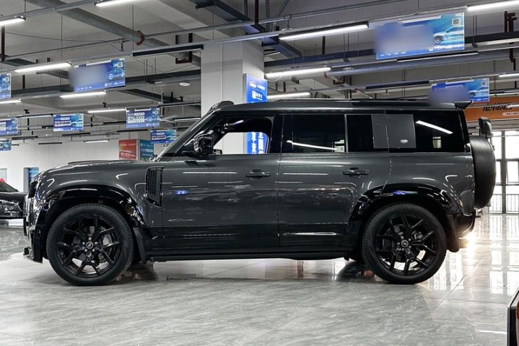 Used Land Rover Defender 2023 Facelift 110 3.0T P400 X-DYNAMIC HSE
