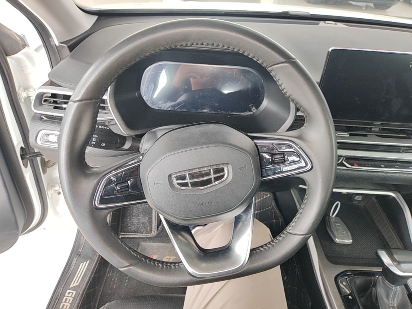 Geely Auto Emgrand 2022 4th Generation 1.5L CVT Luxury Model - Premium — снимка 13
