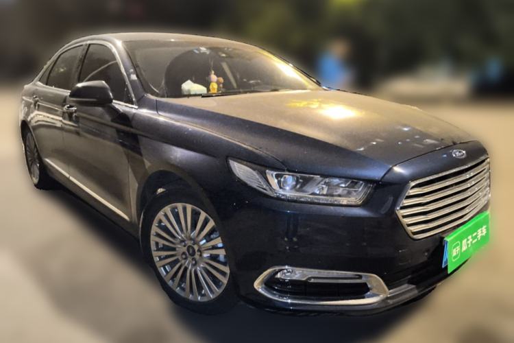 Used Ford Taurus 2017 EcoBoost 245 Luxury Model Front Right 45 Deg