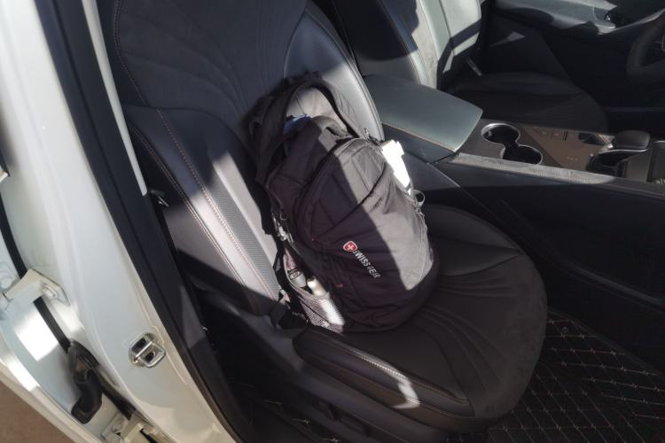 Used Roewe D5X DMH 2024 135 Tech Edition