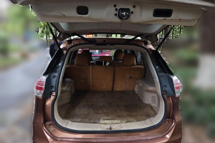 Used Nissan X-Trail 2014 2.0L CVT Comfort Edition 2WD Trunk