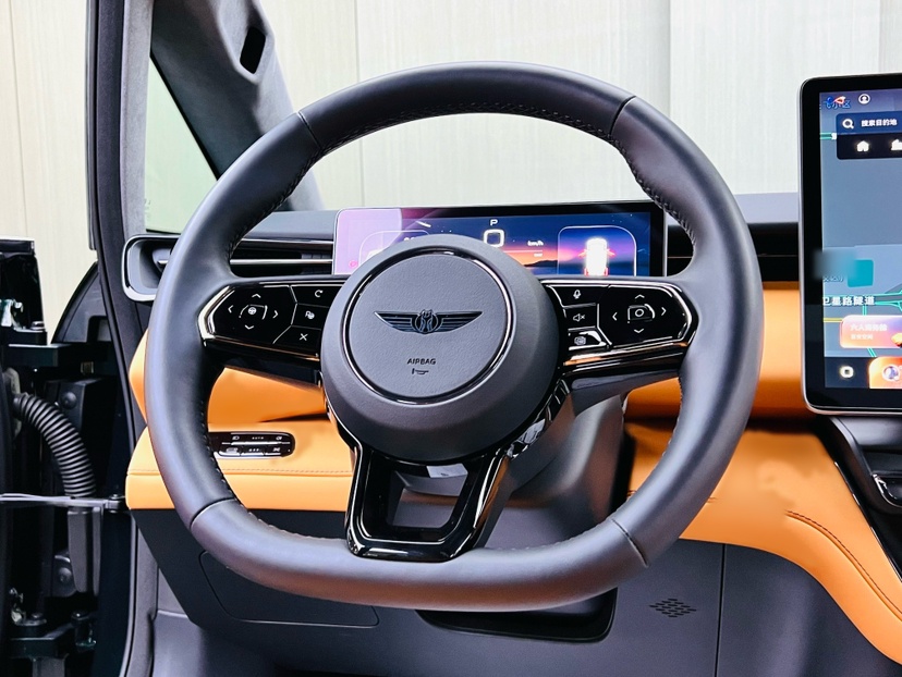 Geely Galaxy LEVC L380 2025 650 km Flagship Edition All-Wheel Drive — снимка 19