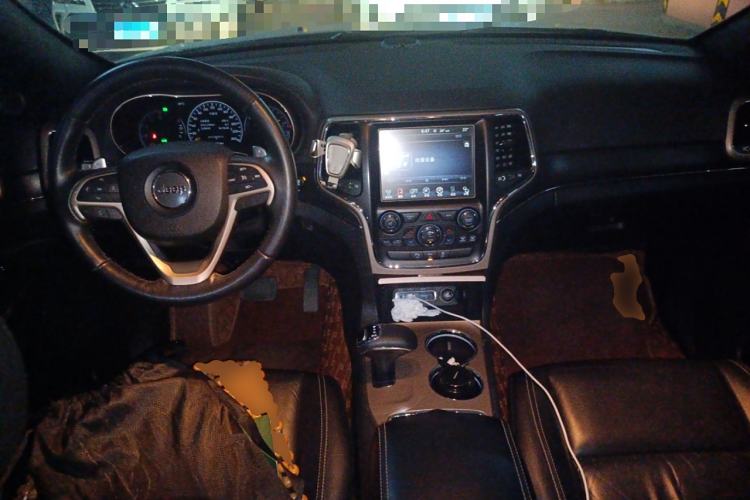 Used Jeep Grand Cherokee 2015 3.0TD Diesel Comfort Navigation Edition
