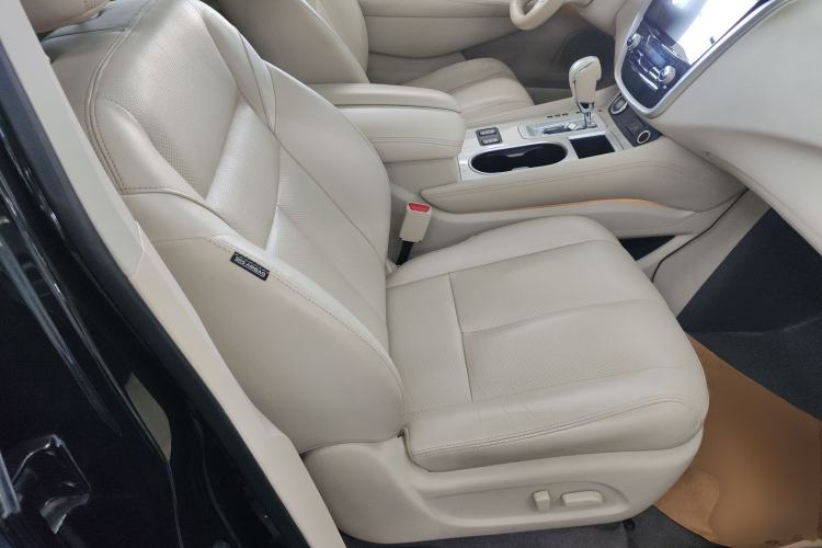 Used Nissan Murano 2019 2.5L XL Two-Wheel Drive Smart Connect Luxury Edition China VI Standard Right Front Seat