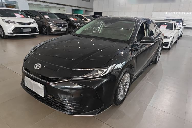 Used Toyota Camry 2024 Dual-Motor 2.0 HGVP Luxury Edition