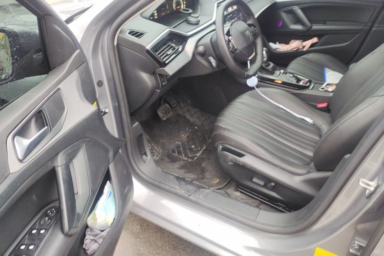 Used Peugeot 408 2022 1.6T Light-Chasing Edition
