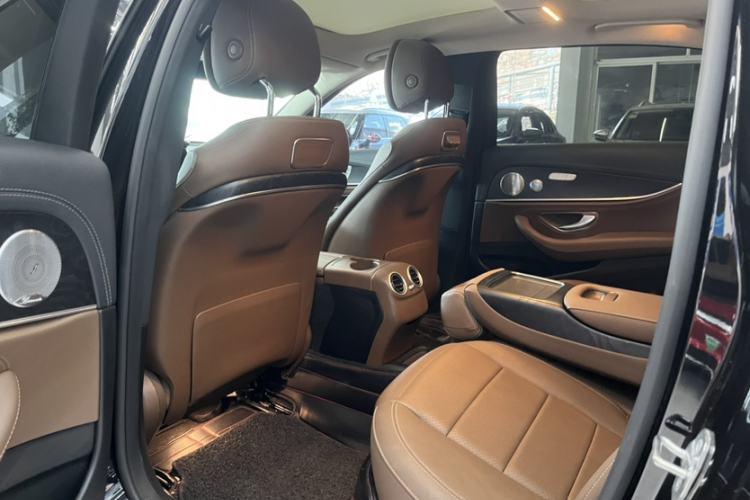 Used Mercedes-Benz E-Class 2019 E 300 L Sporty and Stylish Model