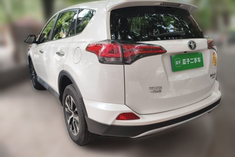 Used Toyota RAV4 2016 2.0L CVT 4x4 New Edition China V Standard
