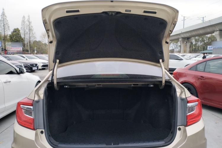 Used Honda Crider 2016 1.8L CVT Luxury Edition
