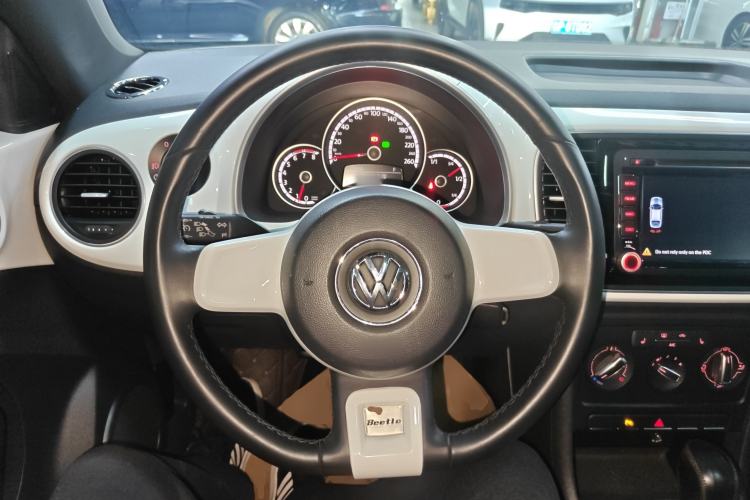 Used Volkswagen Beetle 2015 180TSI model Steering Wheel