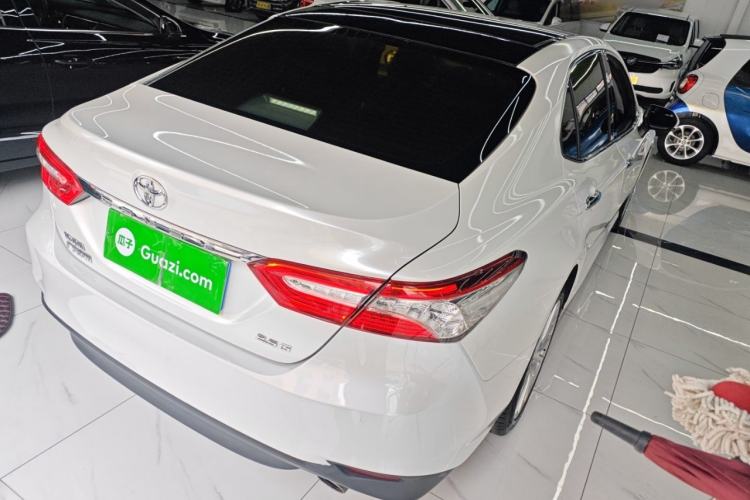 Used Toyota Camry 2018 2.5G Luxury Edition Rear Right 45 Deg