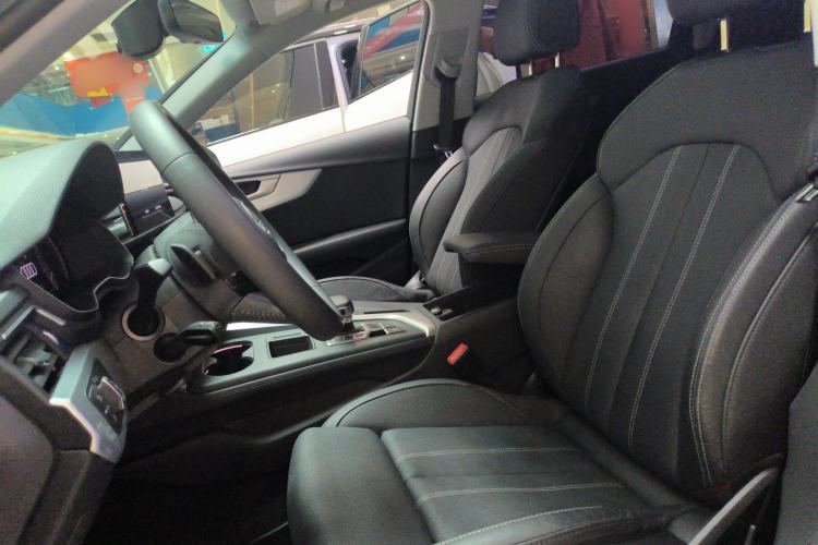 Used Audi A4L 2020 40 TFSI Luxury Dynamic Model
