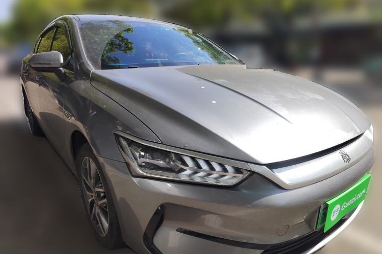 Used BYD Qin PLUS 2023 Champion Edition EV 510KM Leading Model Front Right 45 Deg