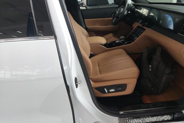 Used Li Auto ONE 2020 Extended-Range 6-Seater Version Right Front Seat
