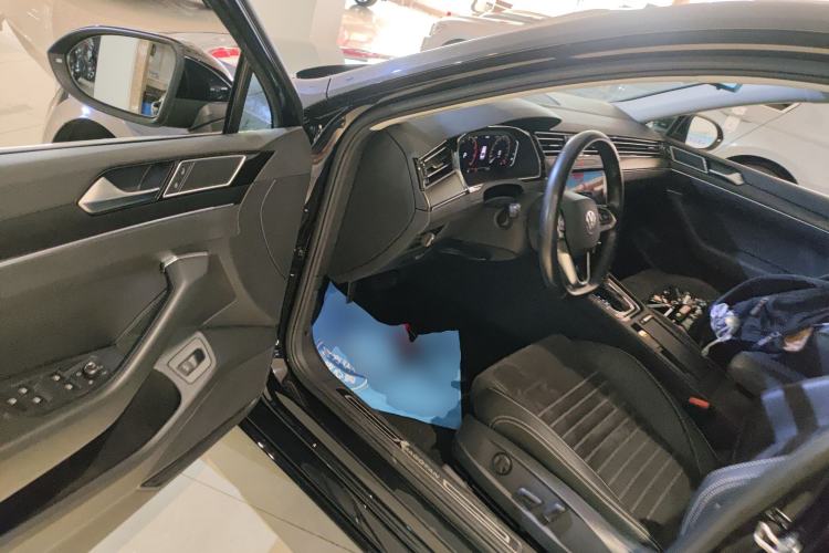 Used Volkswagen Magotan 2020 330TSI DSG Luxury Edition Driver Seat