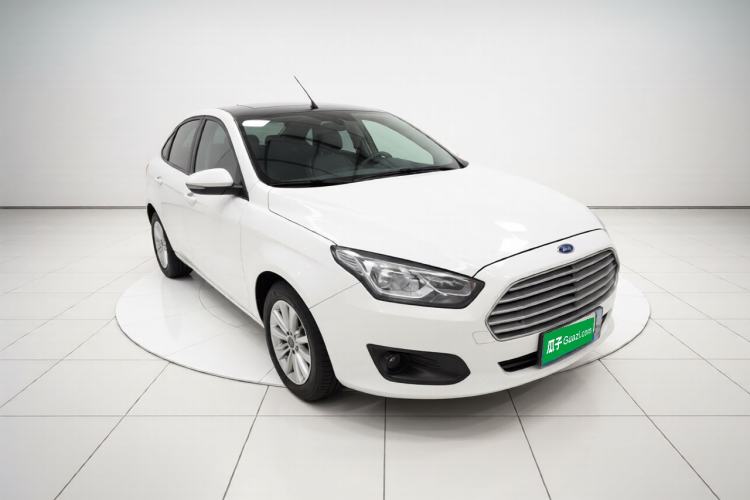 Used Ford Escort 2015 1.5L Manual Comfort Model
