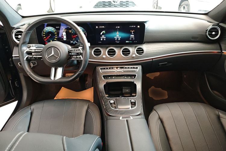 Used Mercedes-Benz E-Class 2021 Updated E 260 Fashion Sport Edition Center Console