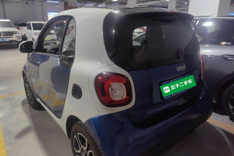 Used smart fortwo 2019 0.9T 66kW Hardtop Wind Power Edition China VI