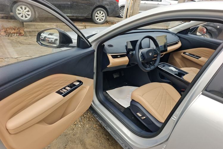 Used ARCFOX T1 2025 Model 425 PLUS