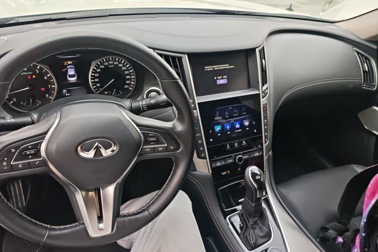 Used Infiniti Q50L 2018 2.0T Enjoyment Version China VI Standard