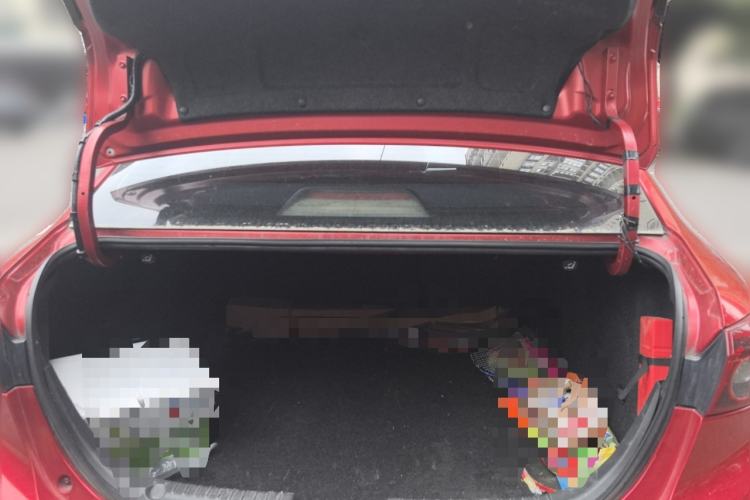 Used Mazda 3 Axela 2017 Sedan 1.5L Automatic Comfort Model Emission Standard China V Trunk