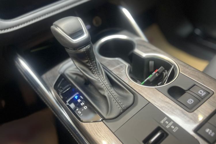 Used Toyota Crown Kluger 2024 2.5L HEV Four-Wheel Drive Premium Edition
