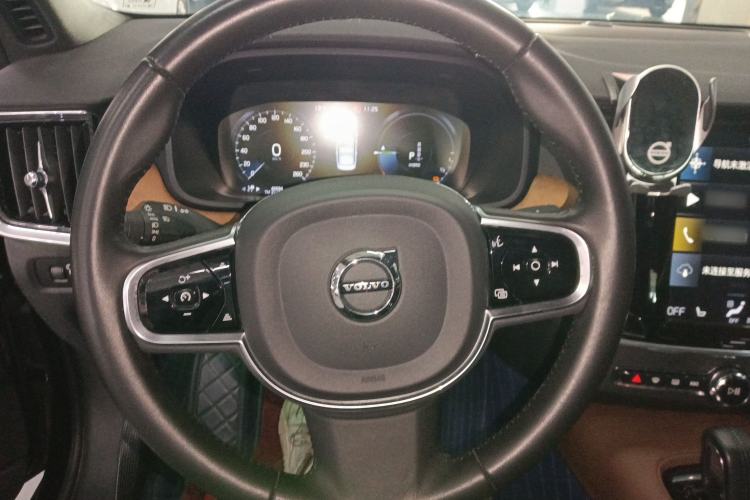 Used Volvo S90 New Energy 2021 T8 eDrive Hybrid Zhiyi Luxury Edition
