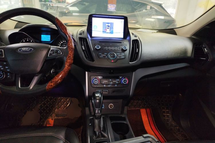 Used Ford Kuga 2018 EcoBoost 180 Two-Wheel-Drive Platinum Edition