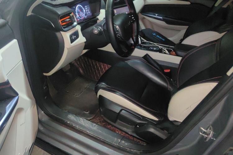 Used Lynk & Co 02 2018 1.5T DCT Two-Wheel Drive Zhaoban China V Standard Driver Seat