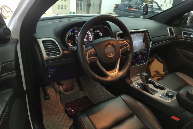 Used Jeep Grand Cherokee 2016 3.0L Comfort Navigation Edition