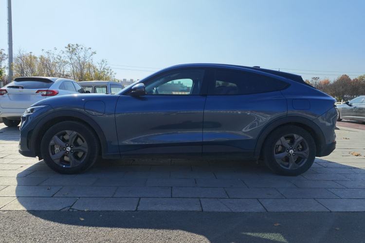 Used Ford Mustang Mach-E 2021 Leap Edition Rear-Drive Version (Standard Range)