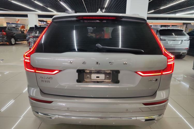 Used Volvo XC60 2022 B5 4x4 Zhiyi Luxury Edition
