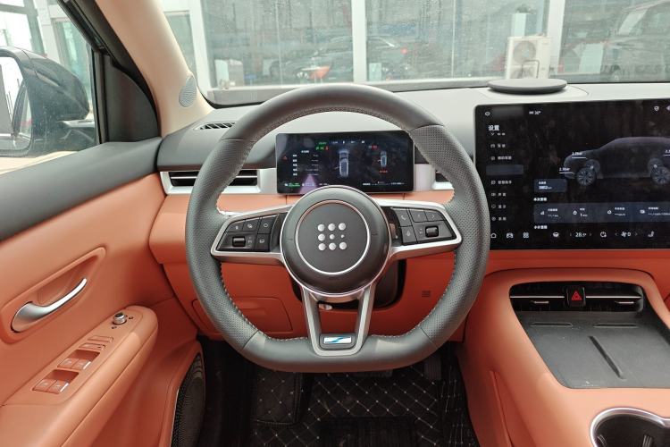 Used Landian E5 PLUS 2025 165 km Long-Range Version 7 Seats
