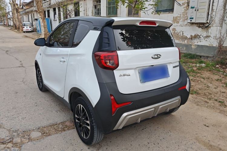 Used Chery QQ Little Ant 2022 Restyled Version Sweet Pink Edition Half-Sugar Version 30.6 kWh 30 kW 301 km Rear Left 45 Deg