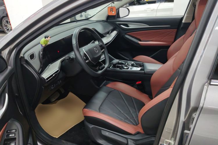 Used CHANGAN Eado 2023 Changan Edition PLUS Blue Whale NE 1.4T GDI DCT Prestige Version Left Front Seat