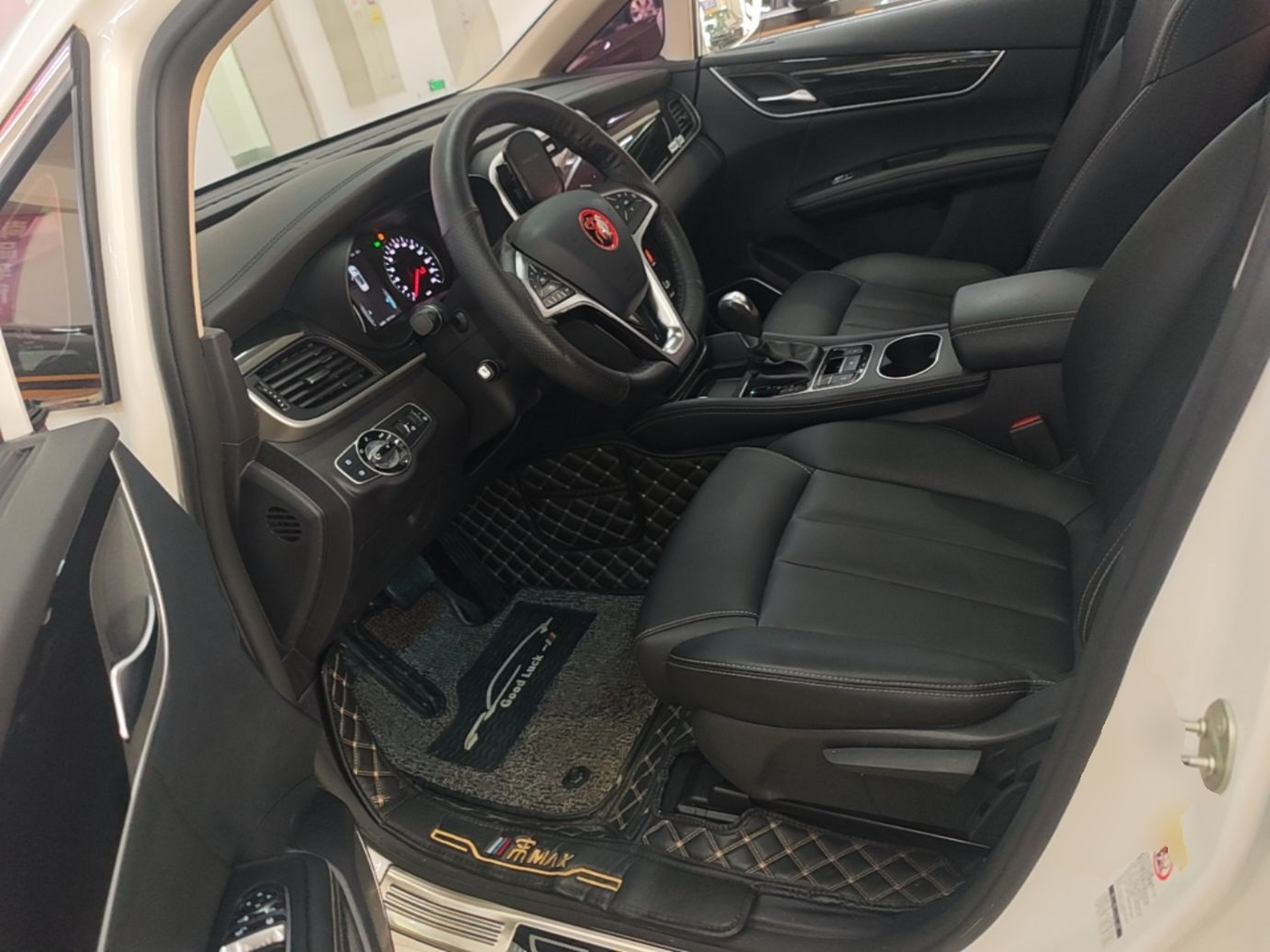 Vordere Reihe im Auto